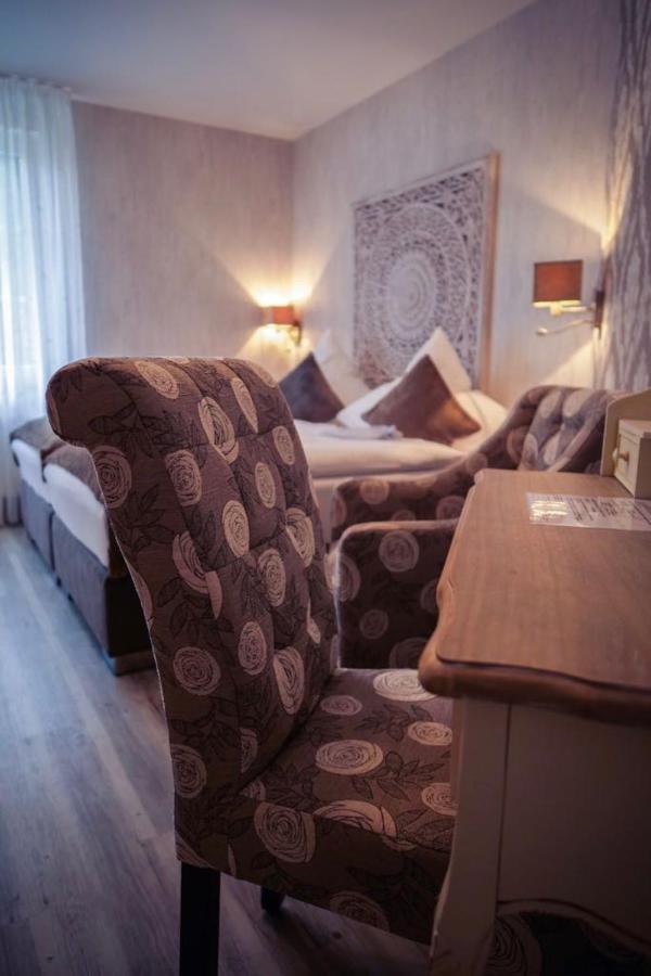 Hotel Haus Loewe Фрехен Экстерьер фото